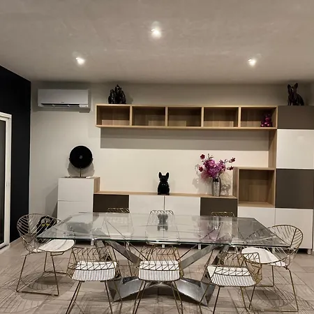 בית נופש Belvedere - Jacuzzi, Billard, Garage & Vue