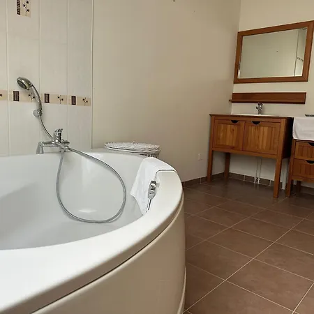 Belvedere - Jacuzzi, Billard, Garage & Vue Le Mans