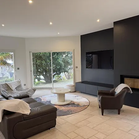 בית נופש Belvedere - Jacuzzi, Billard, Garage & Vue *