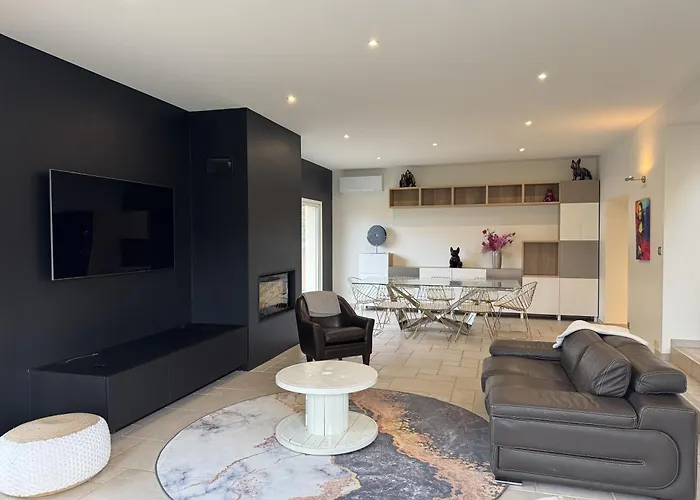 Casa vacanze Belvédère - Jacuzzi, Billard&vue Le Mans